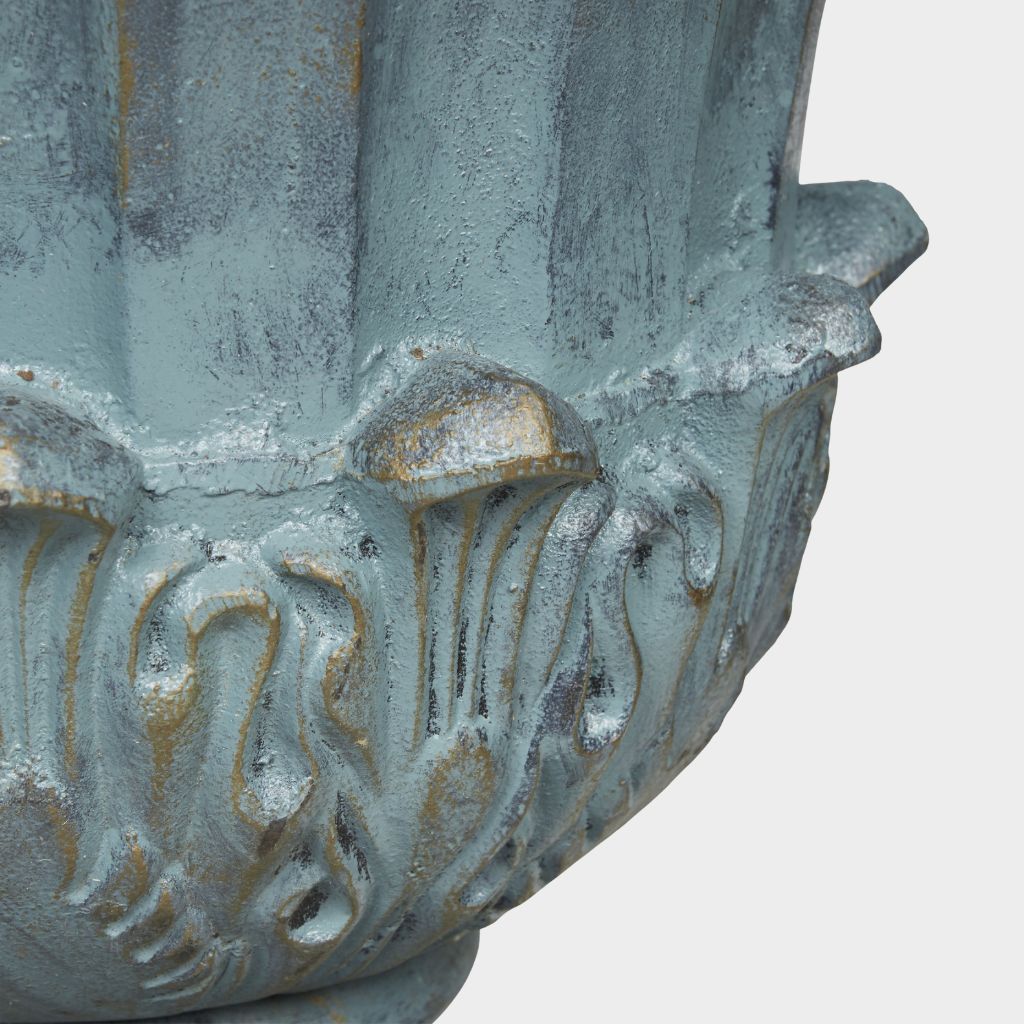 Montpellier Urn & Base